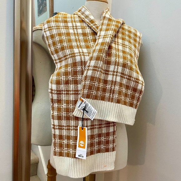NWT Timberland tartan knit scarf. - Picture 1 of 7